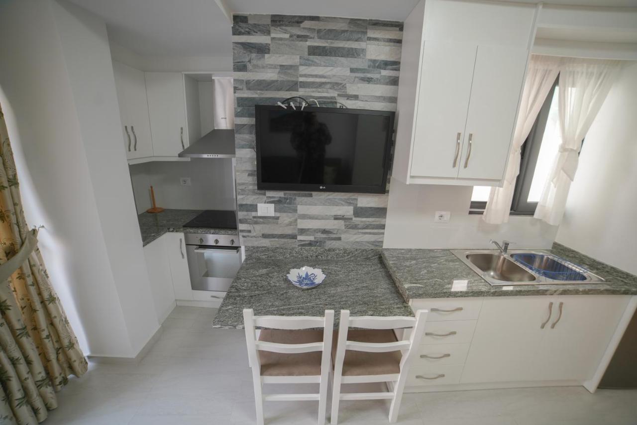 City Glow Apartments Sarande Exterior photo