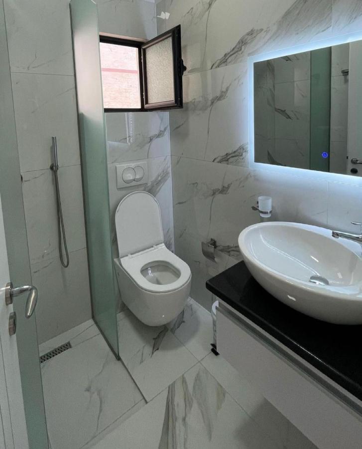 City Glow Apartments Sarande Exterior photo