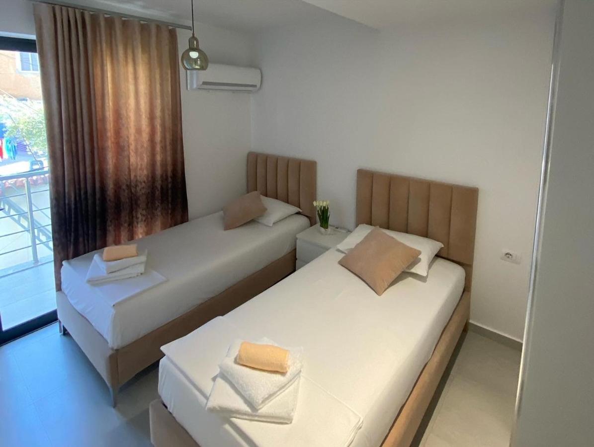 City Glow Apartments Sarande Exterior photo